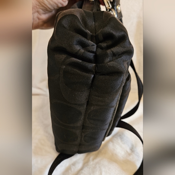 Coach Signature Poppy crossbody. Black Purple Canvas. NOT BEING MADE ANYMORE GUC - Picture 8 of 8